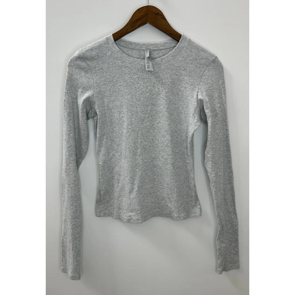 SKIMS Ribbed Cotton Blend Crew Neck Long Sleeve Large Top Light Heather Gray - Picture 4 of 12
